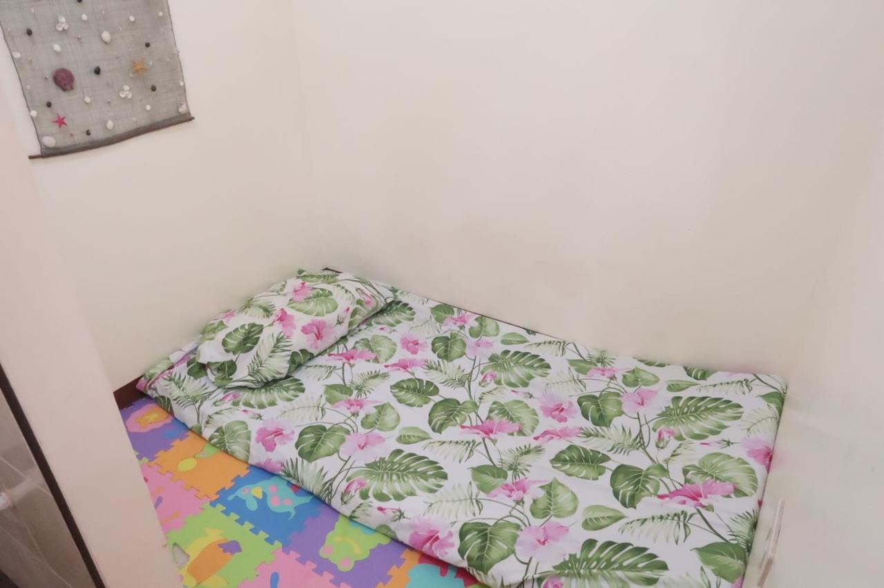 Cat Japanese Only At Uh Huh House Hostel Cebu Bagian luar foto